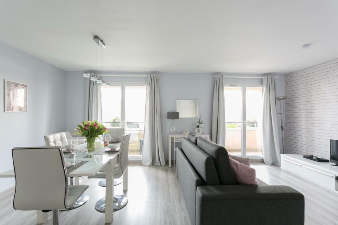 Dream Destination Apartment Montevrain Bagian luar foto